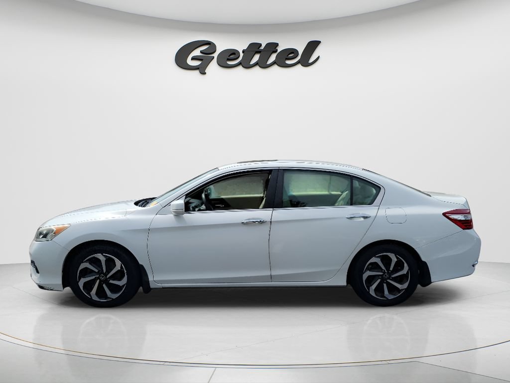 Used 2017 Honda Accord EX image 8