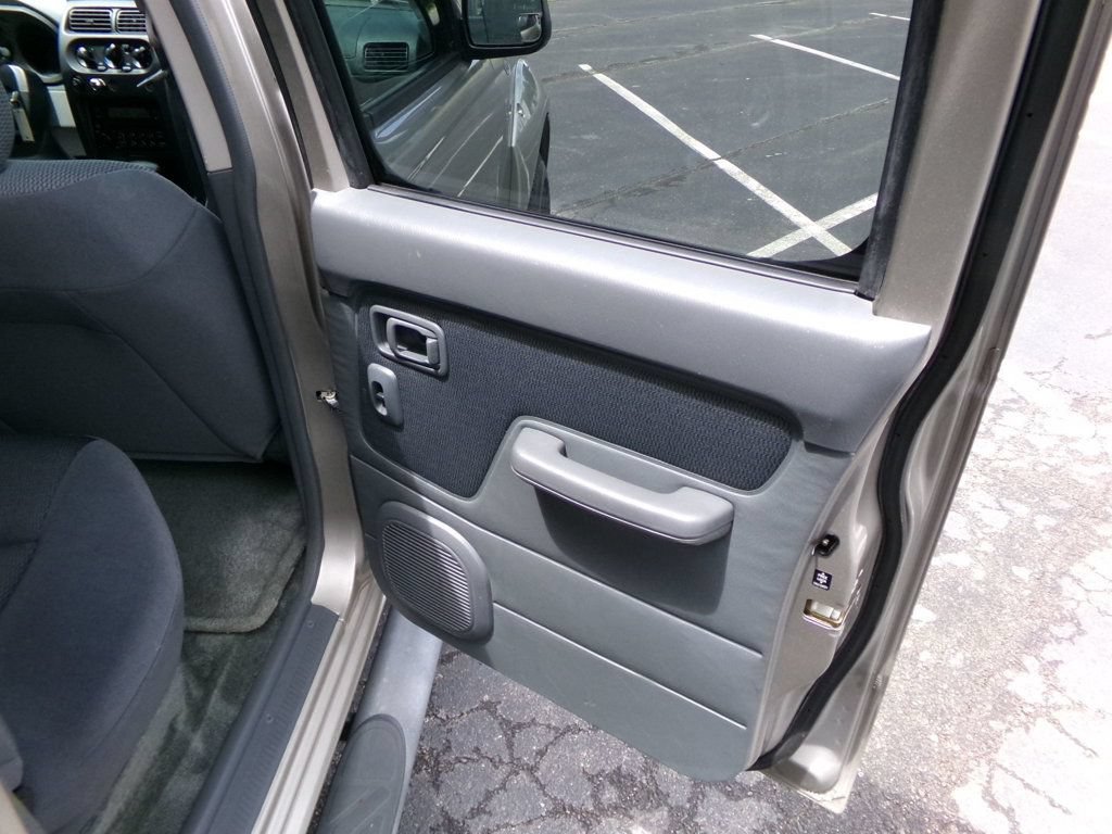 Used 2004 Nissan Frontier XE w/ (PWR) Pwr Pkg RWD image 6