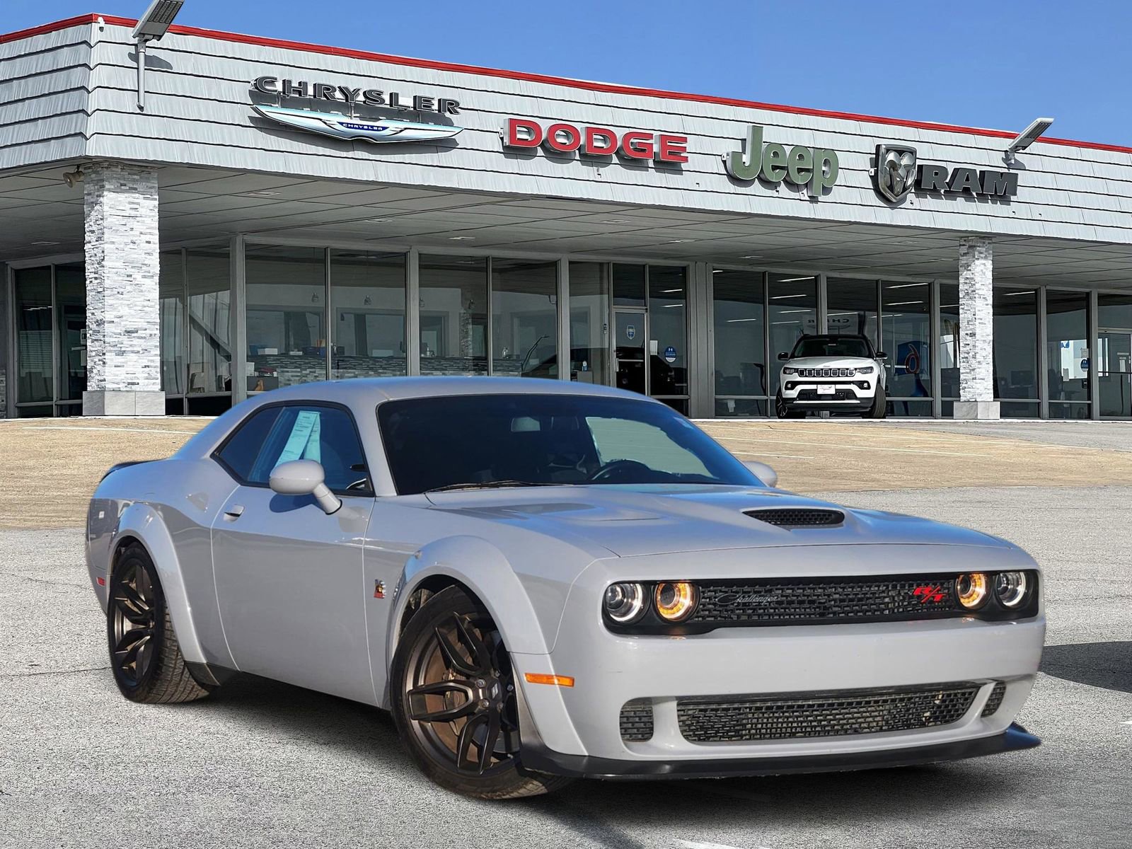 Used 2022 Dodge Challenger R/T Scat Pack image 1