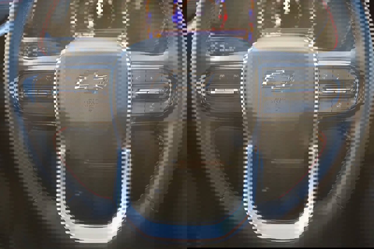 Used 2023 Chevrolet Colorado Z71 w/ Z71 Convenience Package 2 image 18