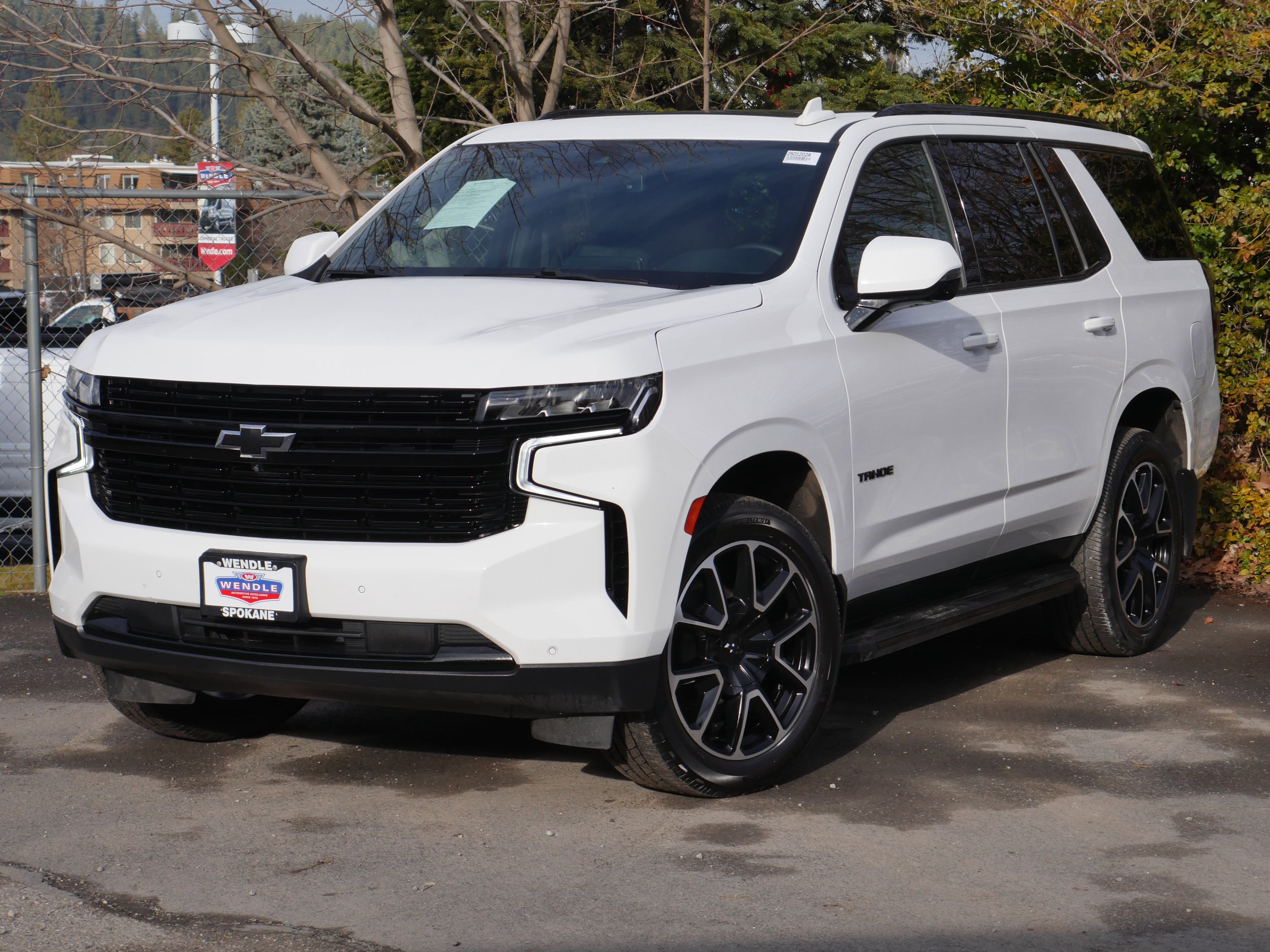 Used 2023 Chevrolet Tahoe RST w/ Luxury Package image 2