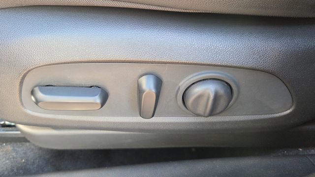 Used 2022 Chevrolet TrailBlazer ACTIV w/ Sun and Liftgate Package image 32