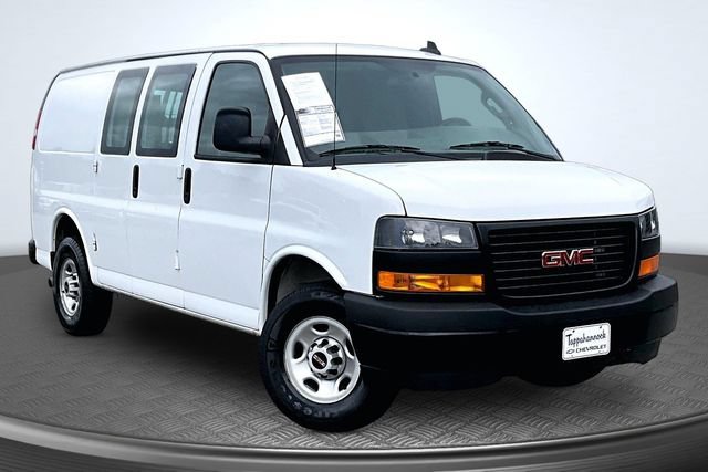Used 2021 GMC Savana 2500 w/ Enhanced Convenience Package RWD image 3
