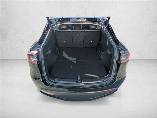 Used 2024 Tesla Model Y Long Range AWD/4WD image 6