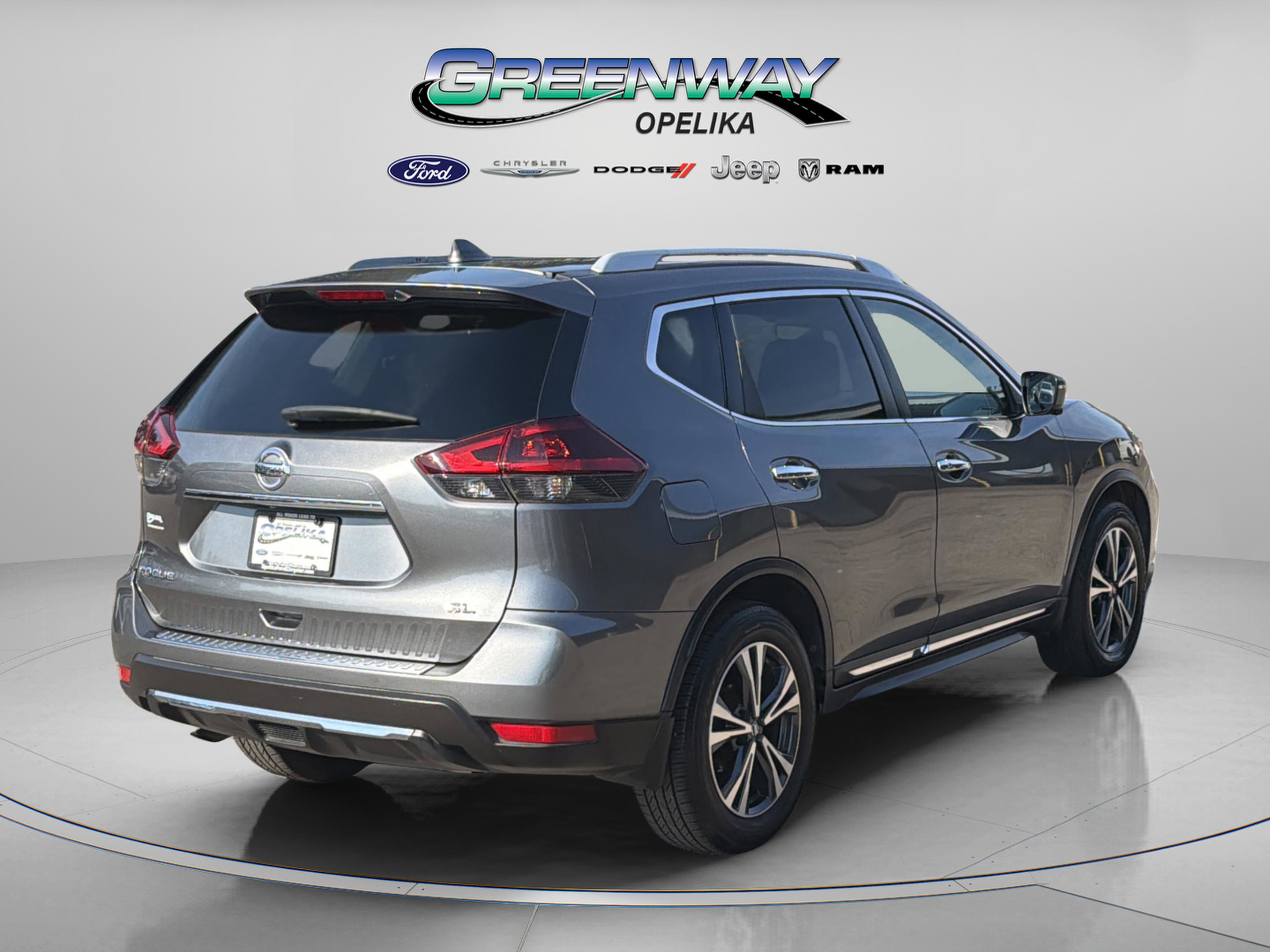 Used 2018 Nissan Rogue SL w/ Premium Package image 7