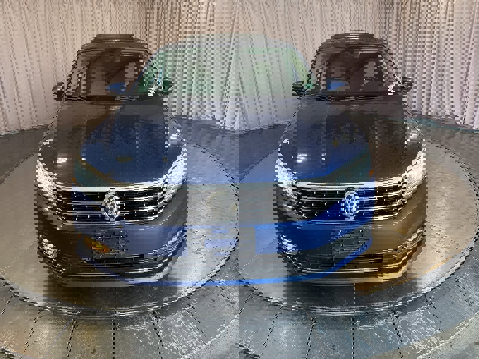 Used 2016 Volkswagen Passat 1.8T SE w/ Lighting Package image 2