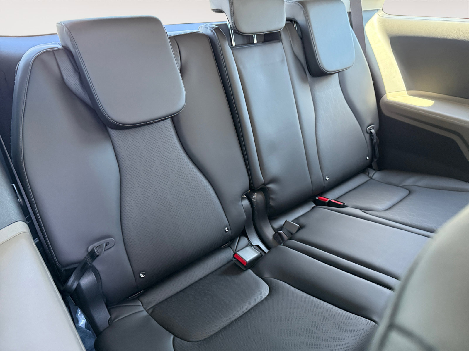 New 2026 Kia Carnival LXS image 18