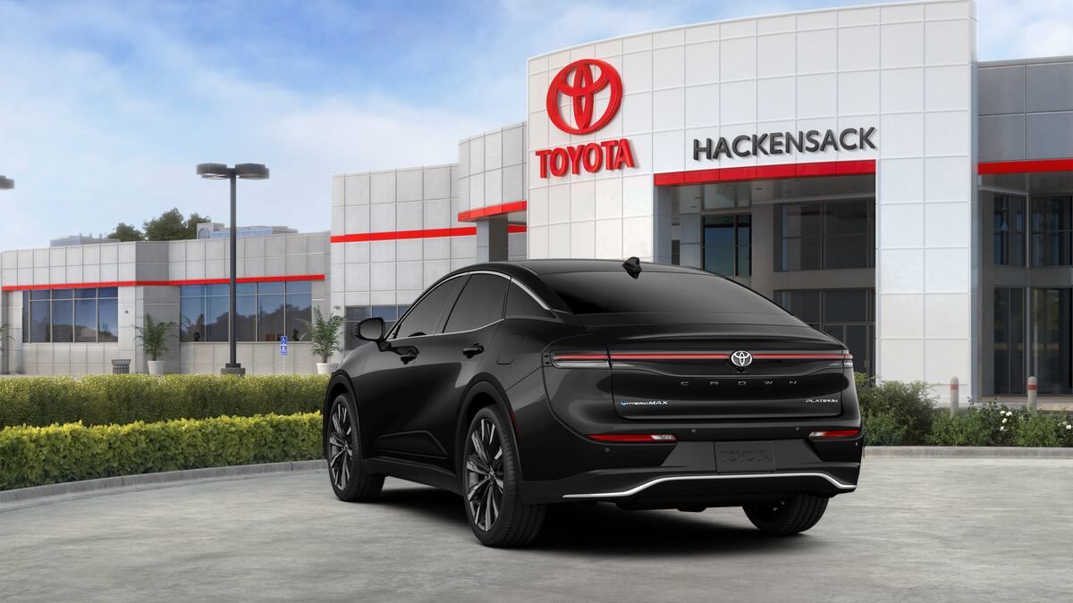 New 2026 Toyota Crown Platinum image 7