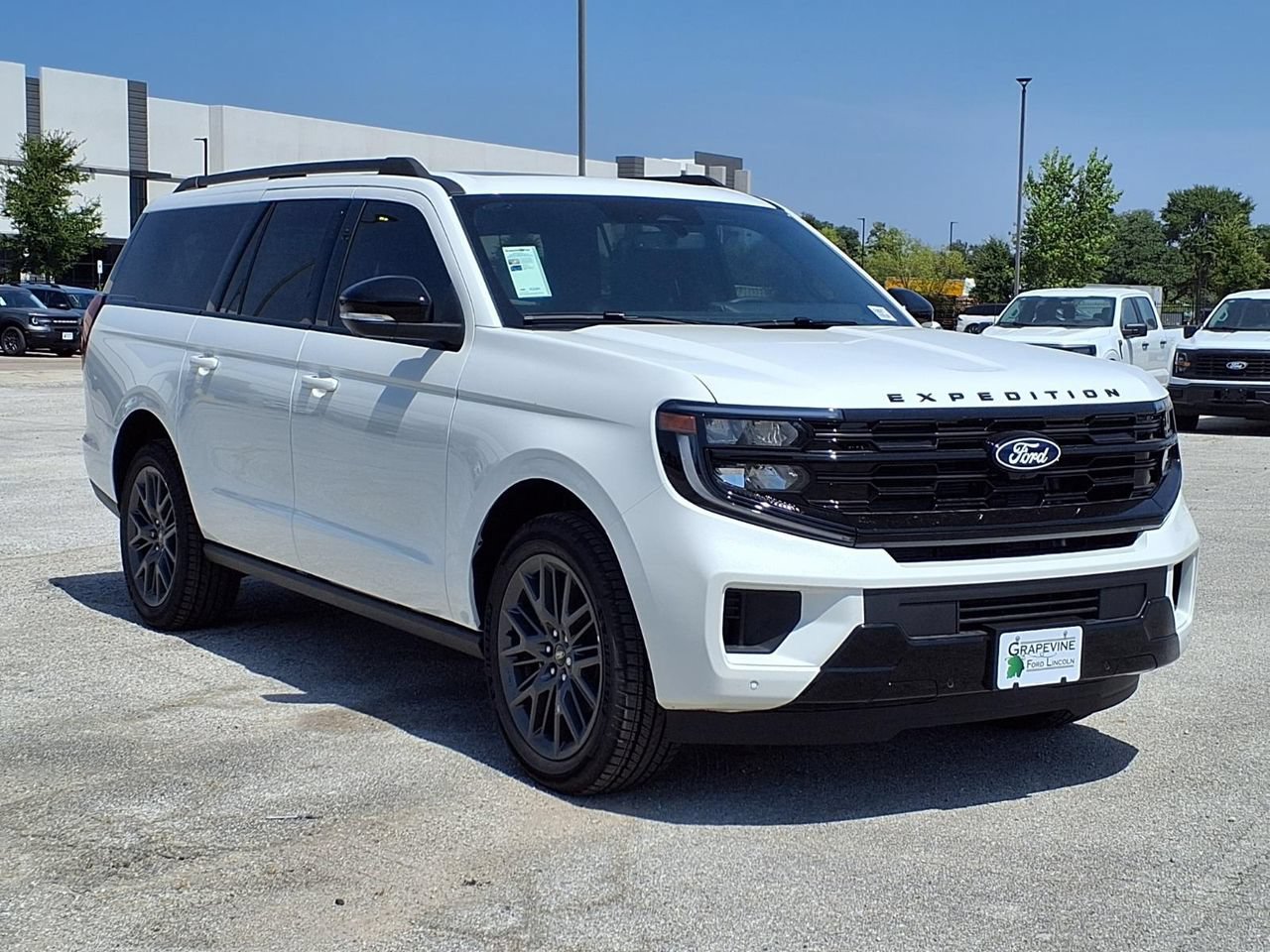 New 2027 Ford Expedition Max Platinum w/ Stealth Appearance Package AWD/4WD image 3
