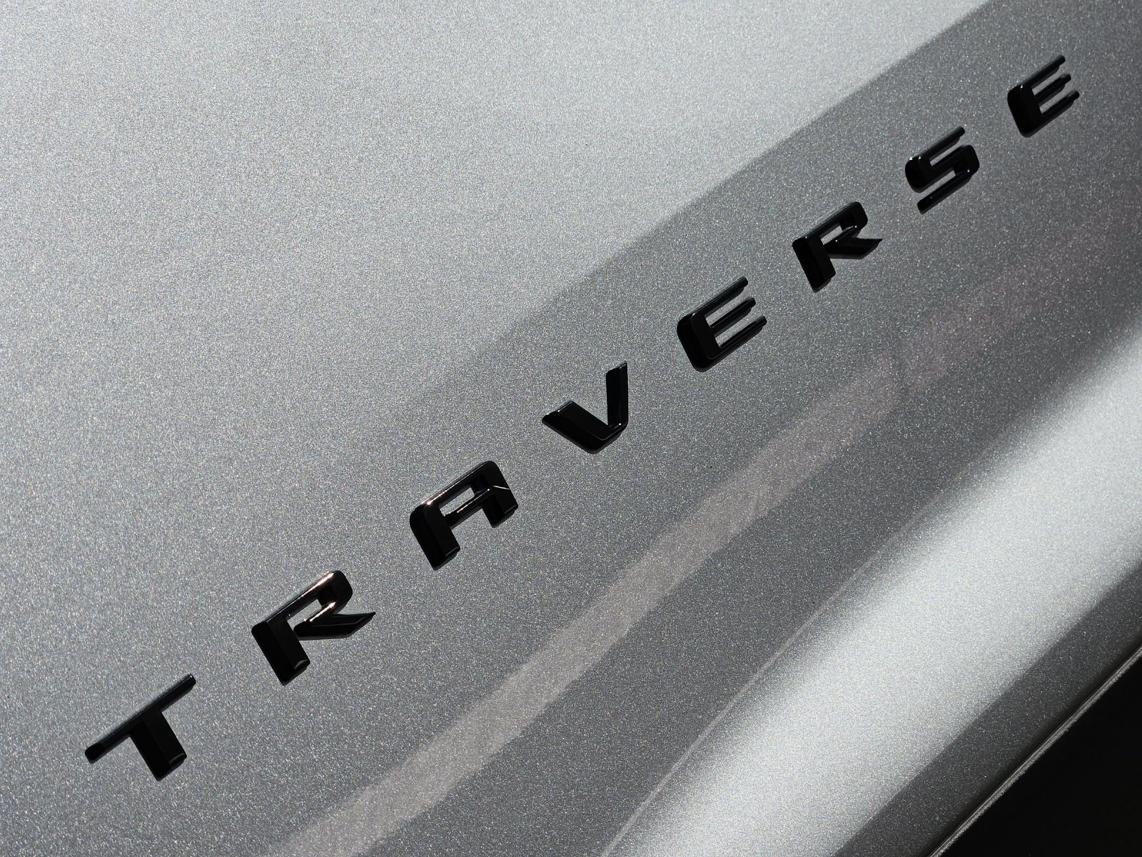 New 2027 Chevrolet Traverse LT w/ Midnight/Sport Edition FWD image 13