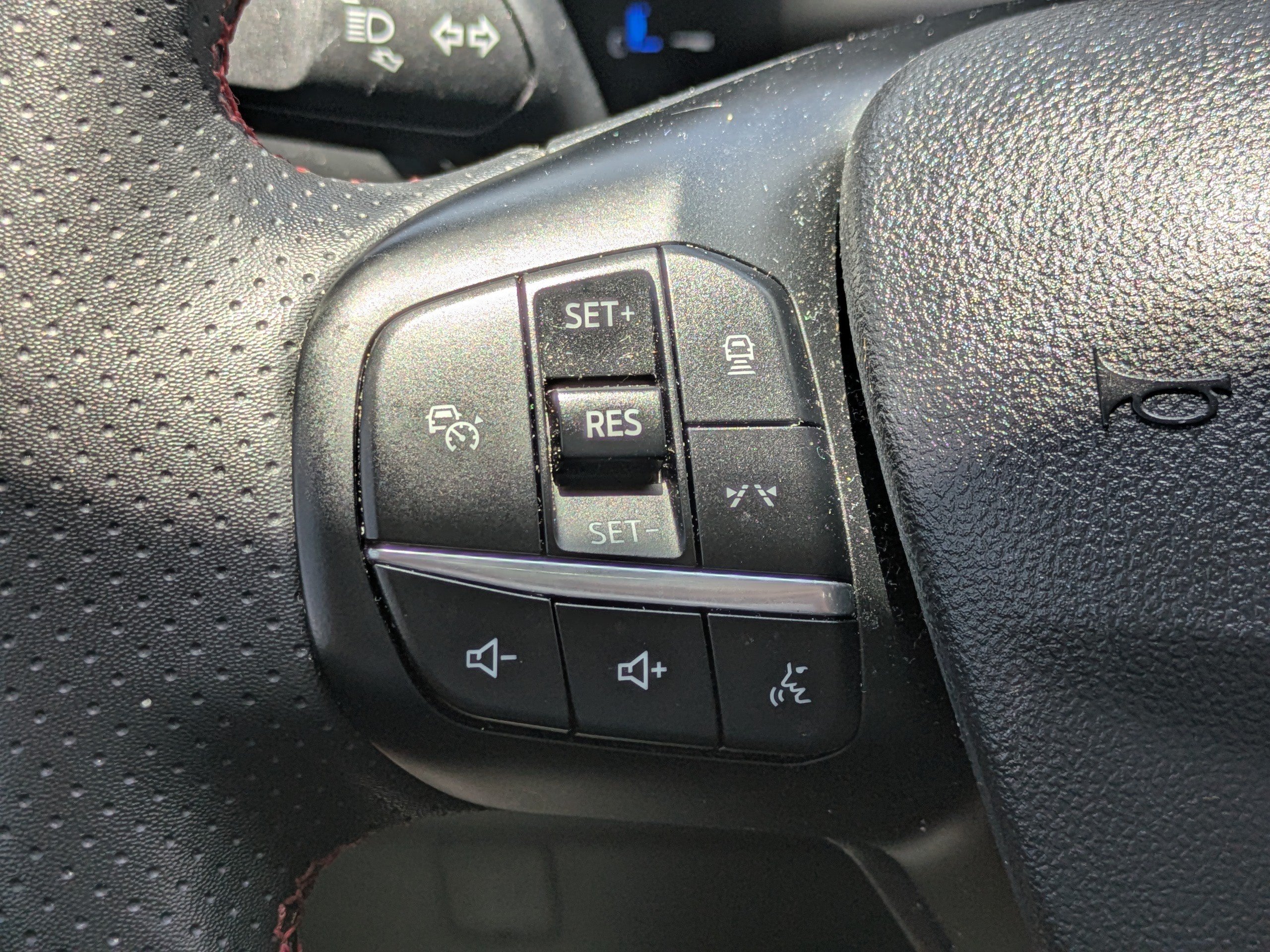 Used 2024 Ford Escape ST-Line w/ Tech Pack #1 FWD image 20