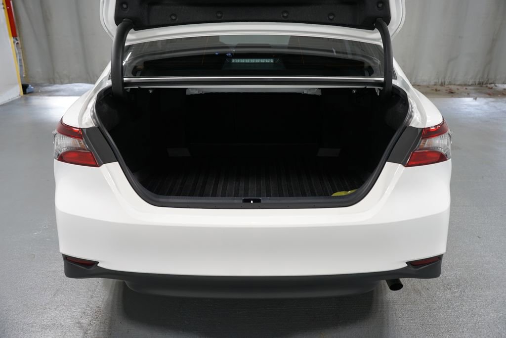 Certified 2024 Toyota Camry LE image 31