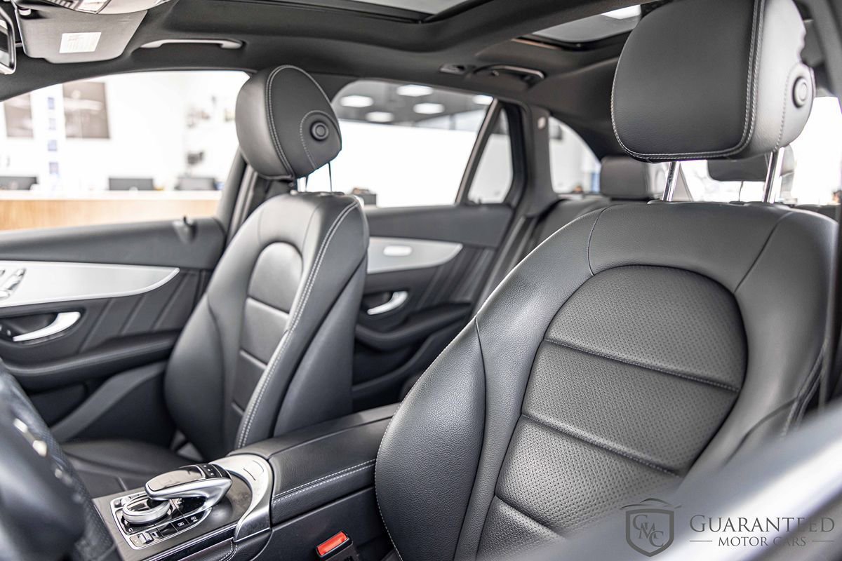 Used 2019 Mercedes-Benz GLC 300 4MATIC w/ Multimedia Package image 19