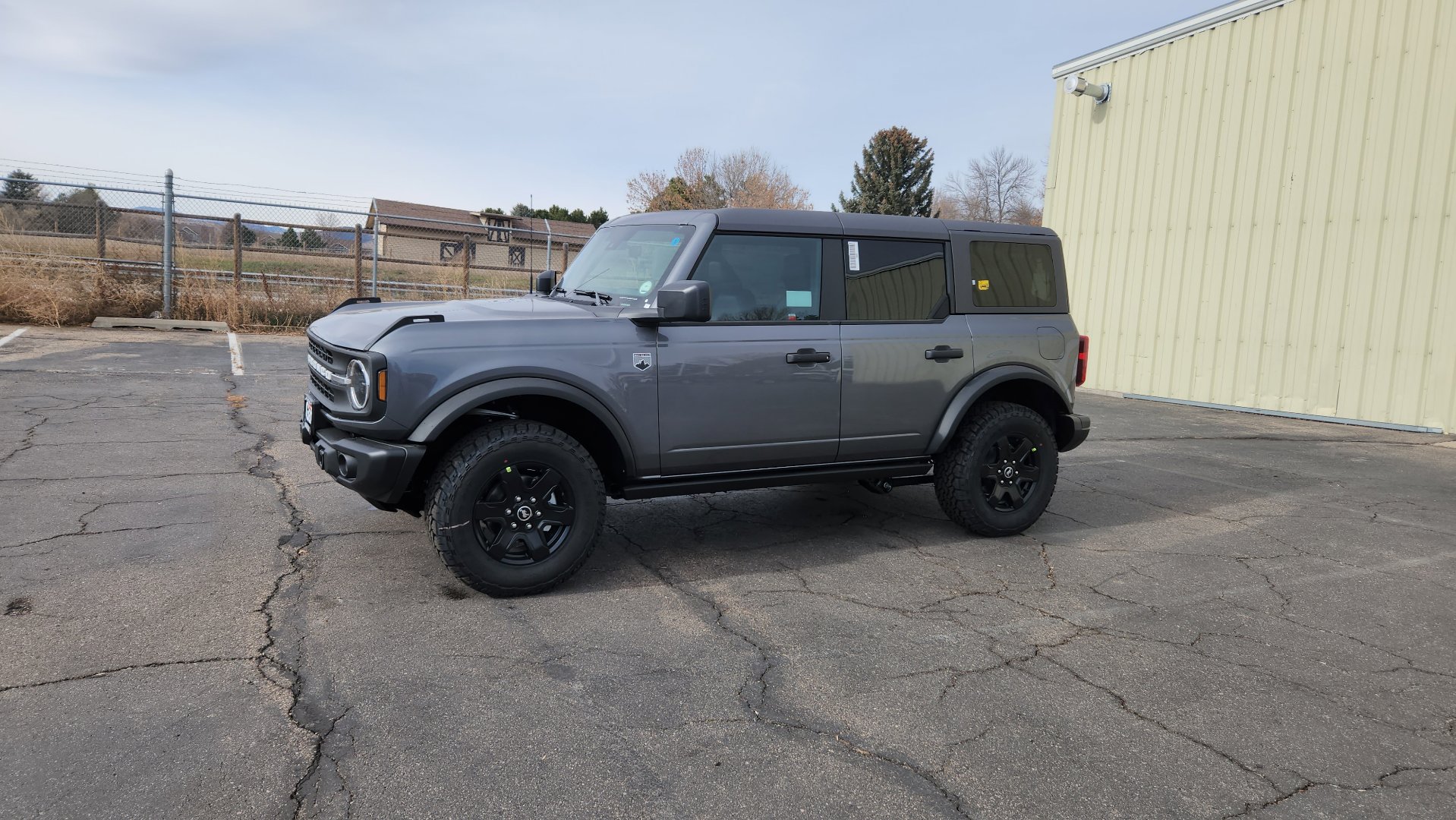 New 2025 Ford Bronco Big Bend w/ Black Diamond Package image 3