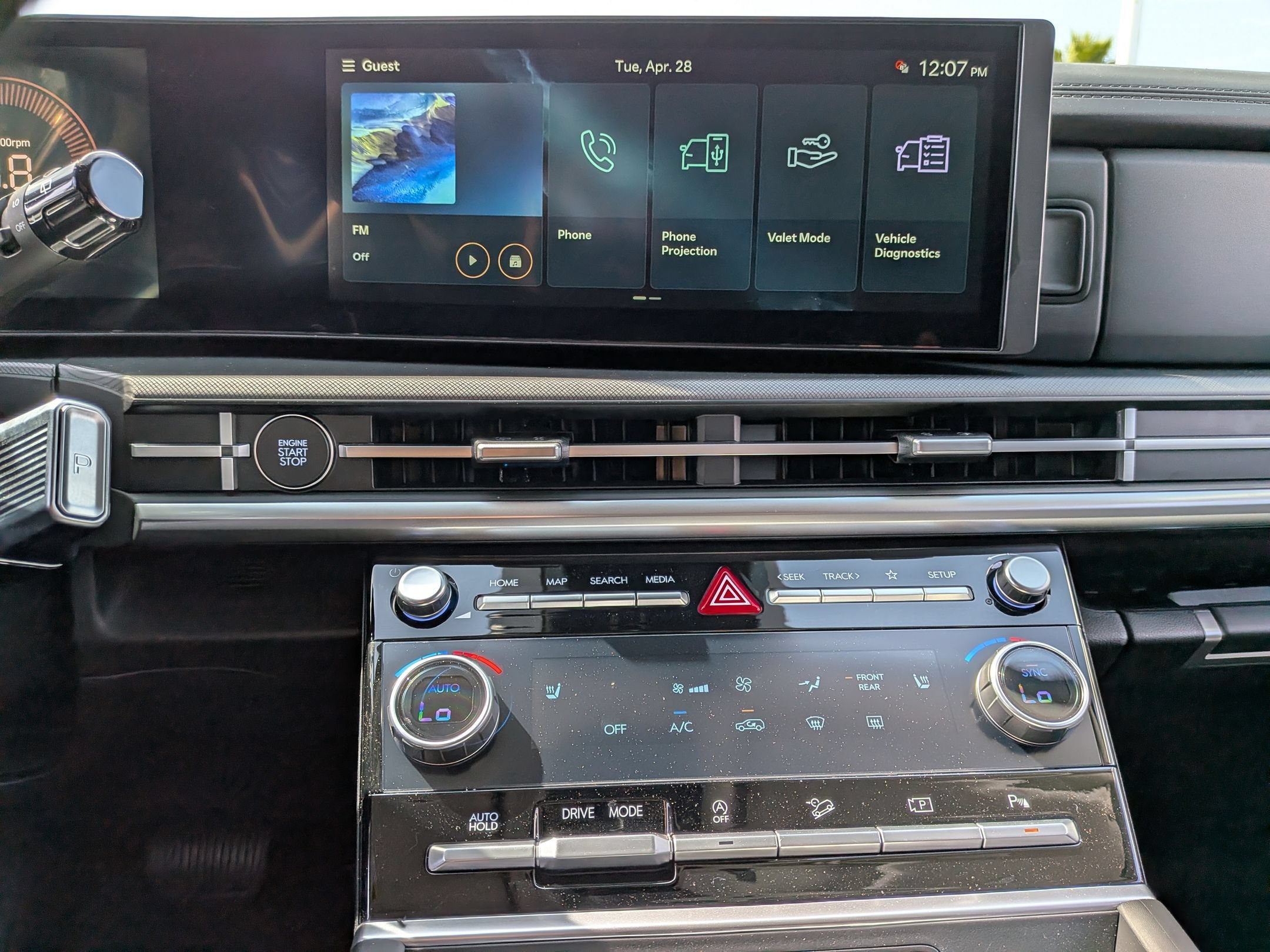 New 2026 Hyundai Santa Fe SEL FWD image 10
