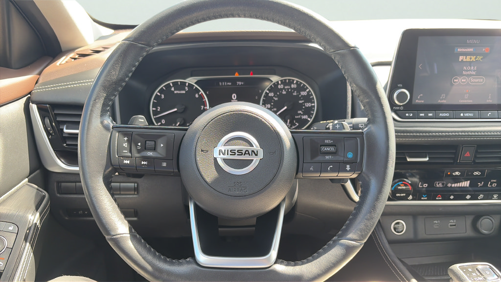 Used 2021 Nissan Rogue SL AWD/4WD image 11