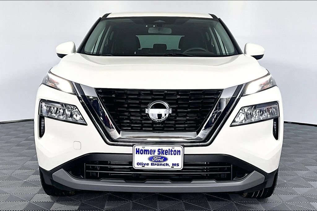 Used 2023 Nissan Rogue SV AWD/4WD image 3