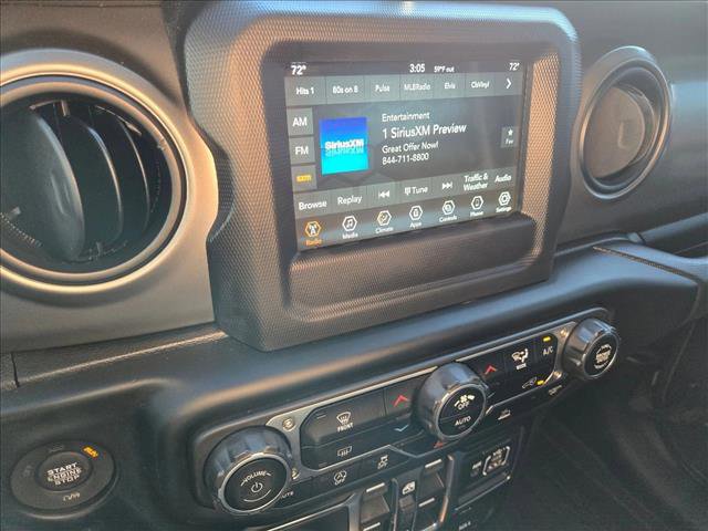 Used 2023 Jeep Gladiator Willys image 13