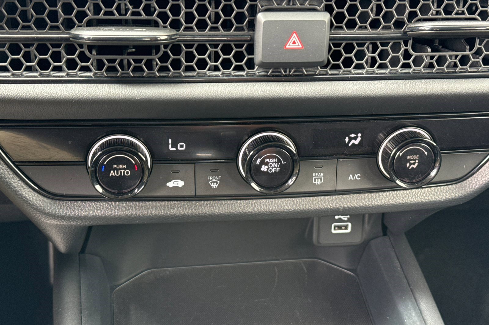 Certified 2023 Honda HR-V LX image 24