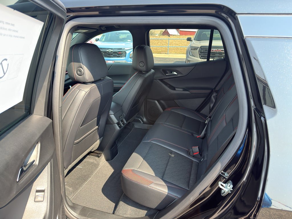 New 2027 Chevrolet Equinox RS w/ Convenience Package III AWD/4WD image 15