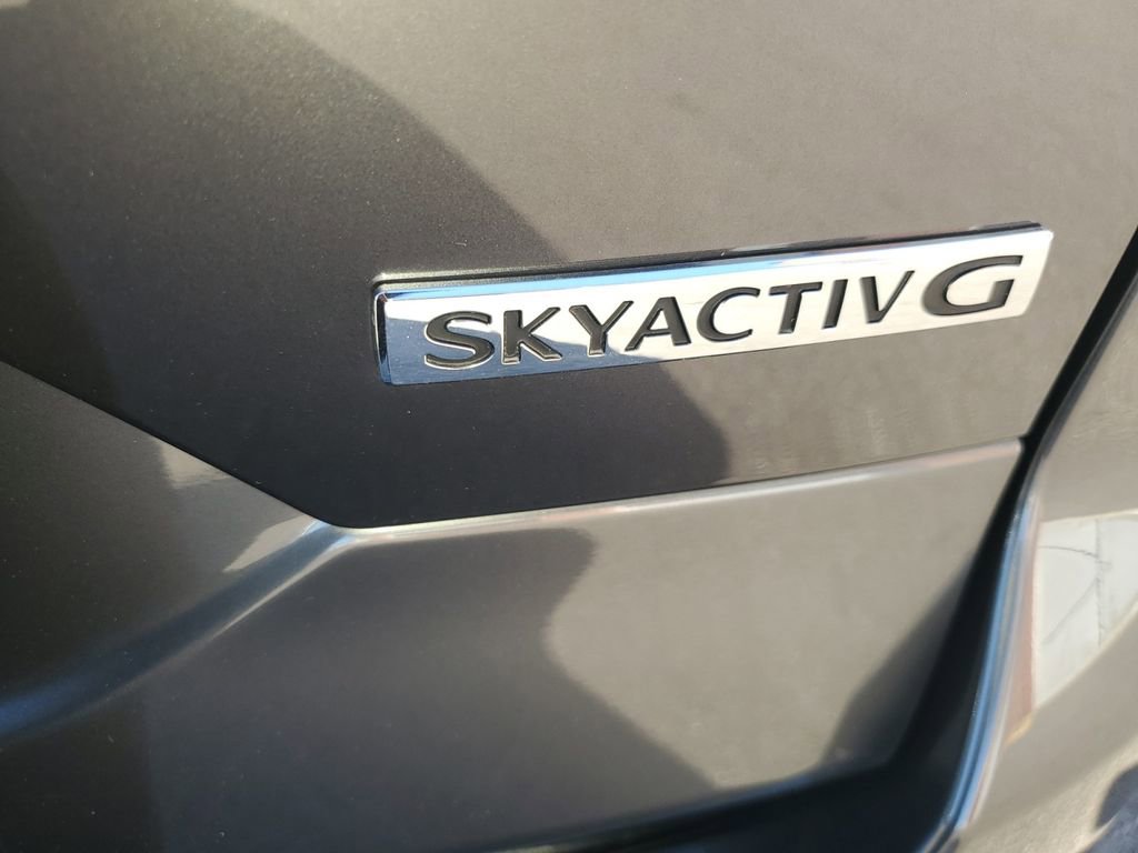 Used 2021 MAZDA CX-5 Touring image 18
