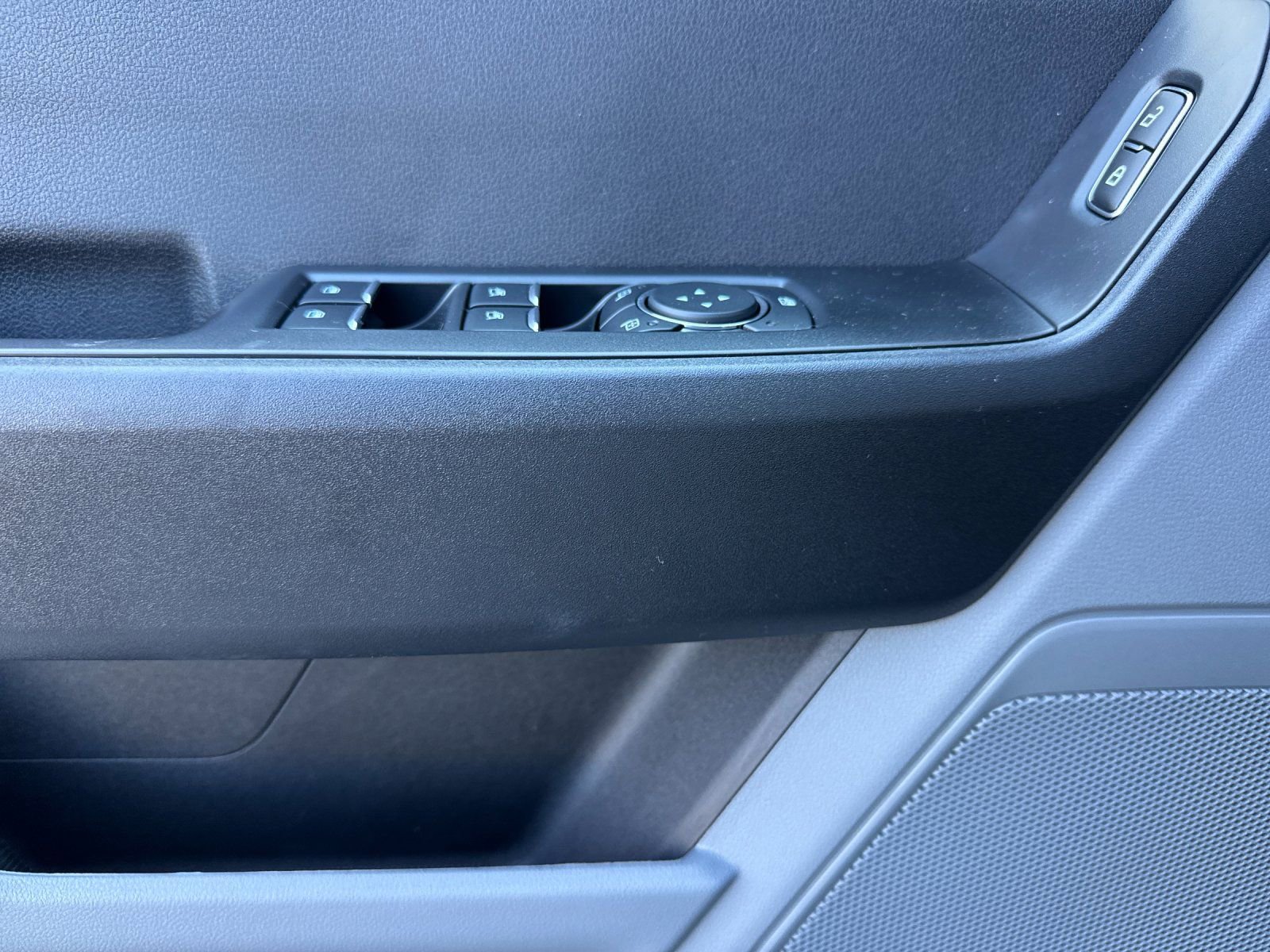 New 2026 Ford F350 XL w/ XL Chrome Package image 10