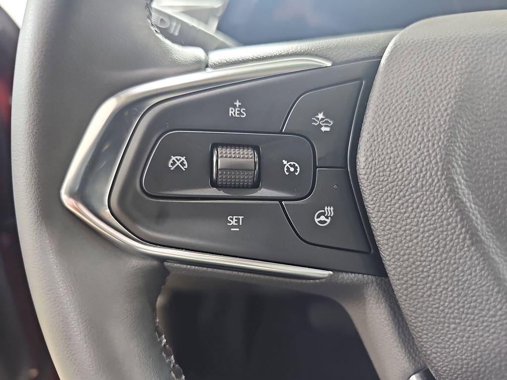 Used 2024 Chevrolet Trax ACTIV w/ Sunroof Package image 21