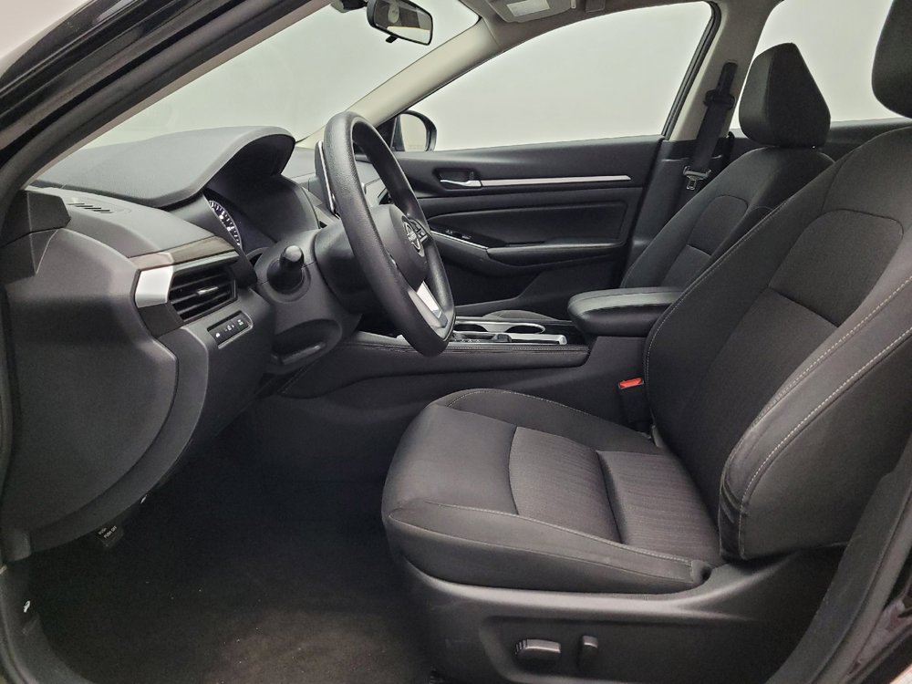 Used 2023 Nissan Altima 2.5 SV image 17