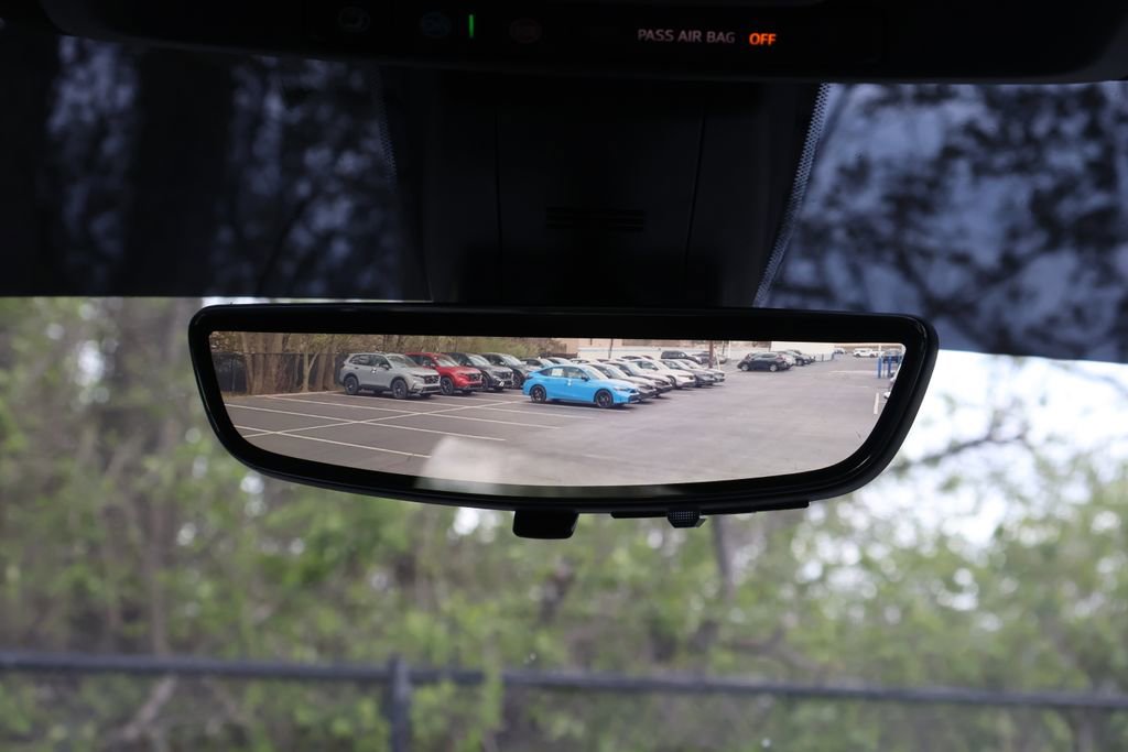 Used 2022 GMC Sierra 1500 AT4 w/ AT4 Premium Package image 21