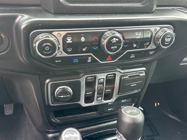 Used 2023 Jeep Wrangler Unlimited w/ Cold Weather Group AWD/4WD image 5