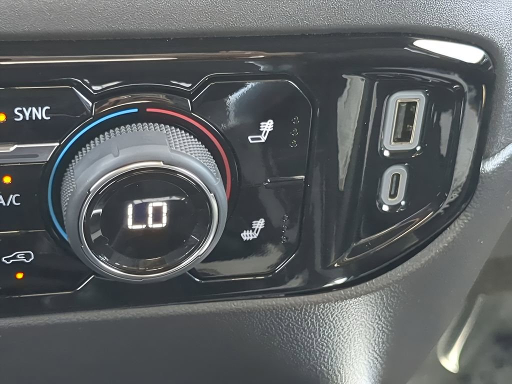 Used 2024 Chevrolet Silverado 1500 LT Trail Boss w/ LT Trail Boss Premium Package image 28