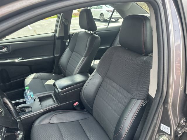 Used 2016 Toyota Camry SE image 16