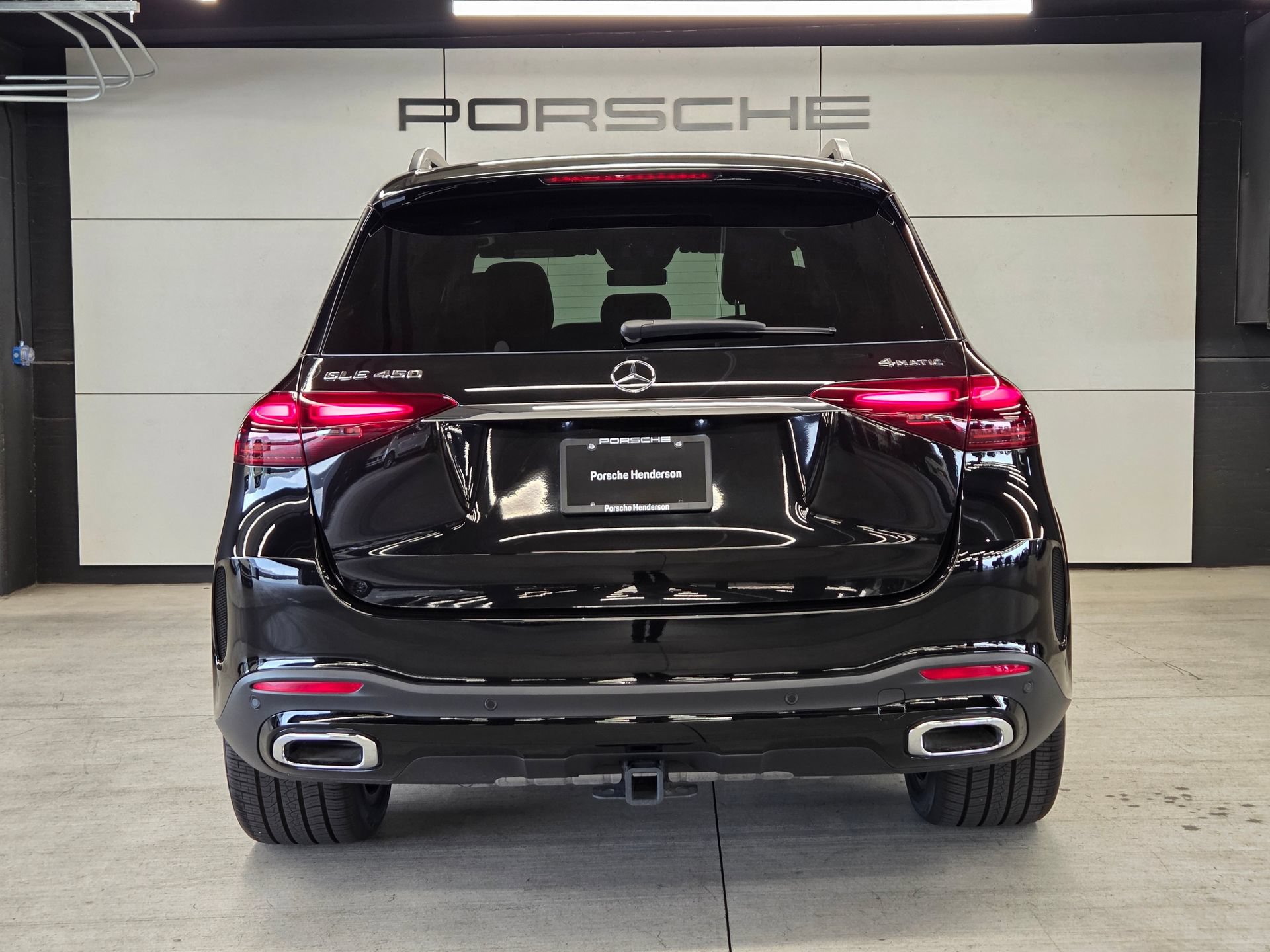 Used 2026 Mercedes-Benz GLE 450 4MATIC w/ Driver Assistance Package image 7