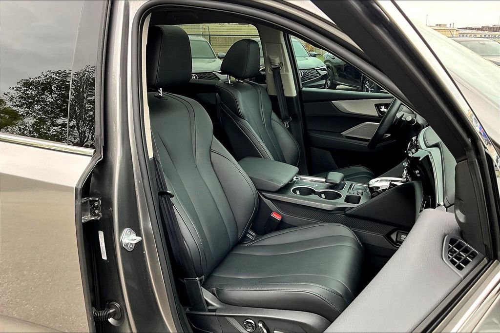 Used 2024 Acura MDX SH-AWD image 10
