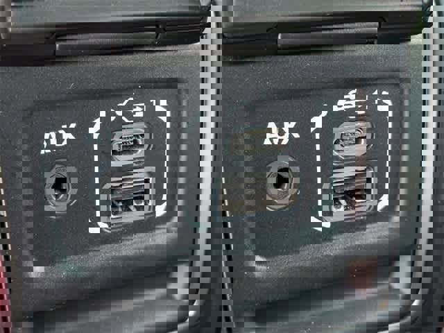 Used 2023 Jeep Wrangler Sahara w/ Cold Weather Group image 33