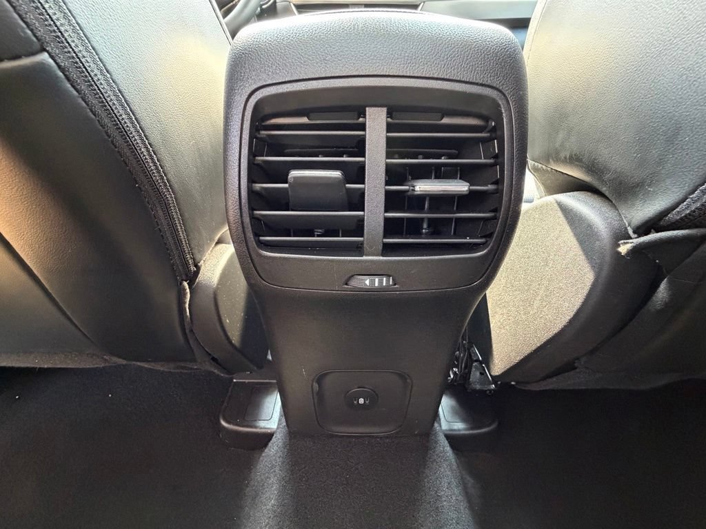 Used 2023 Ford Escape Platinum AWD/4WD image 31