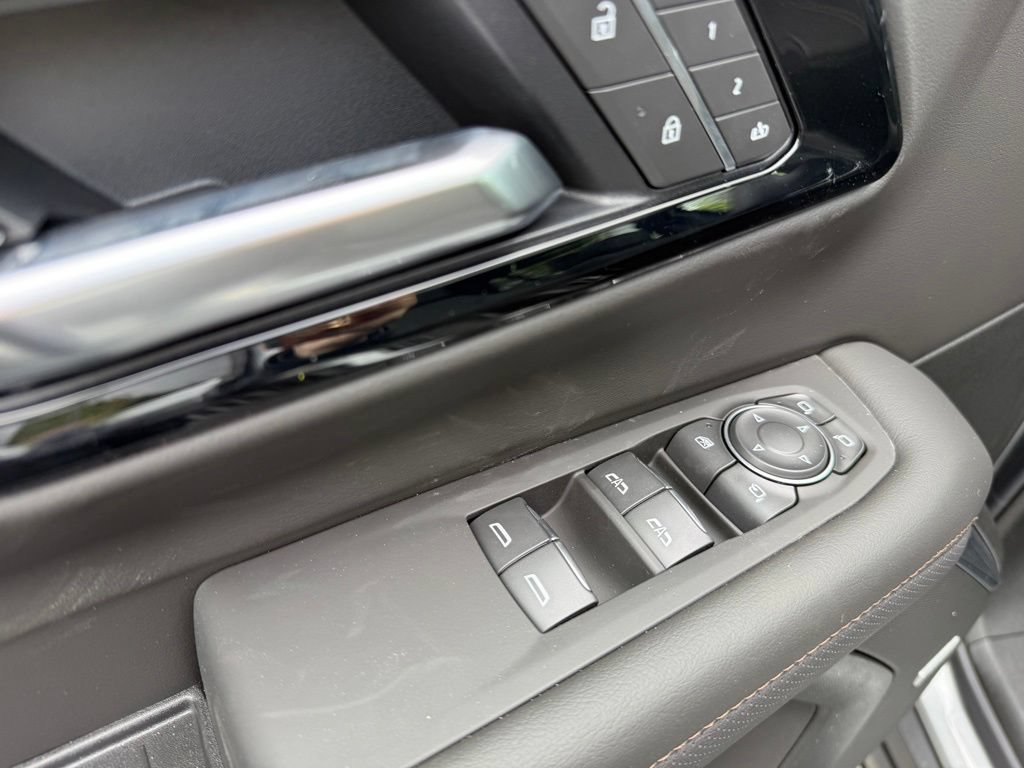 New 2026 Chevrolet Tahoe High Country AWD/4WD image 28