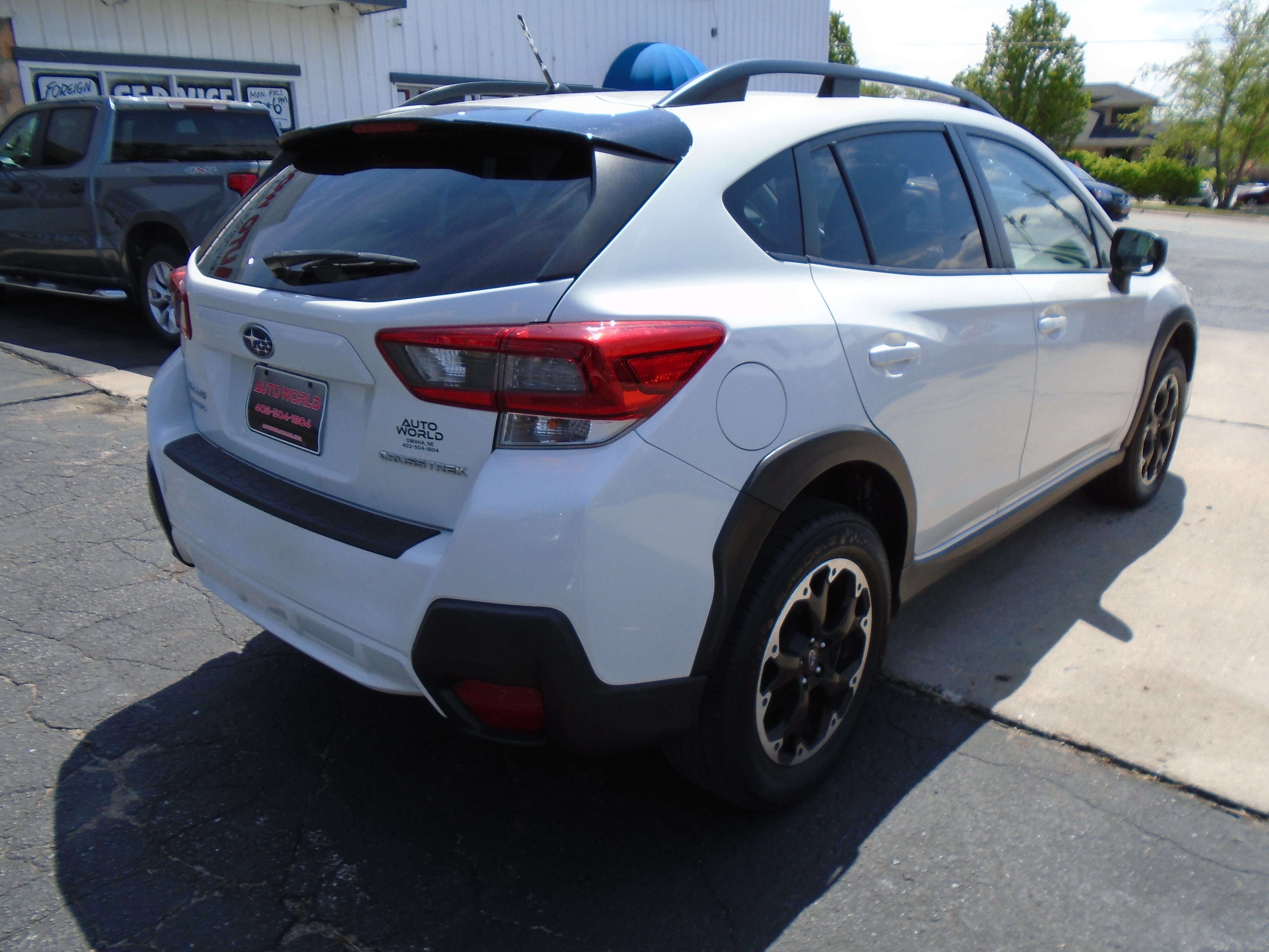 Used 2021 Subaru Crosstrek 2.0i AWD/4WD image 2