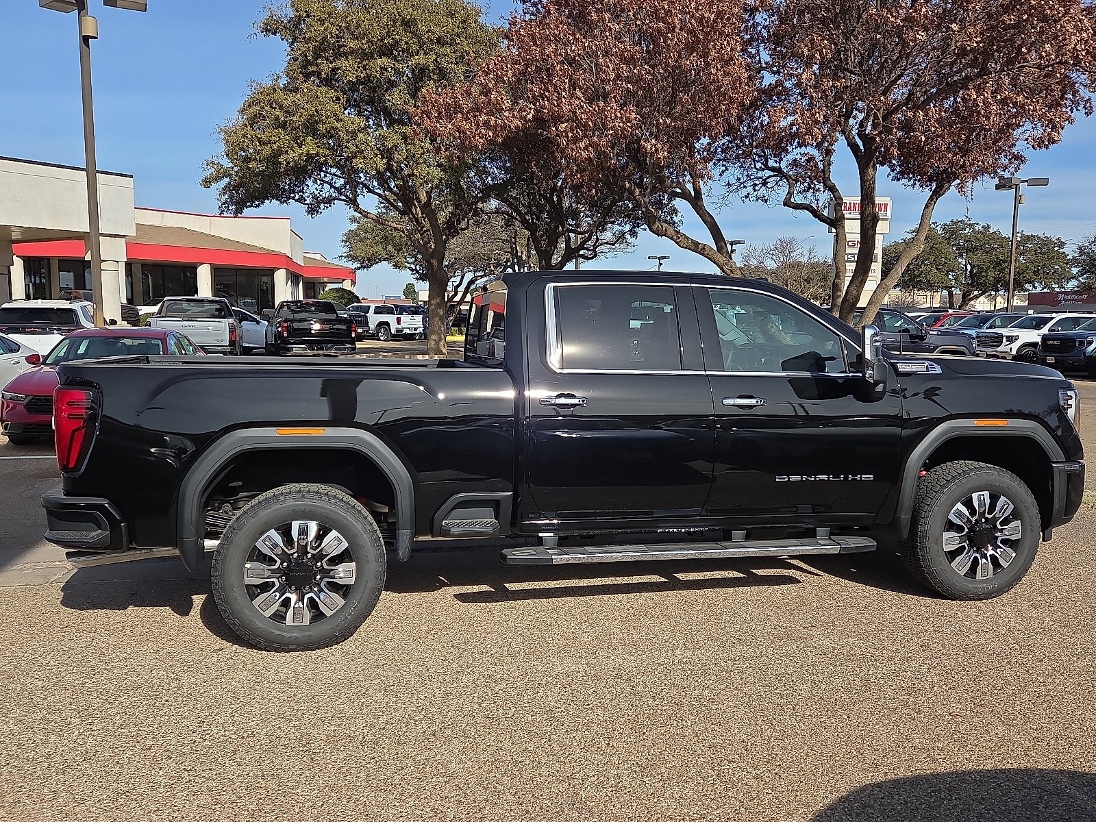 New 2026 GMC Sierra 2500 Denali w/ Denali Reserve Package image 5
