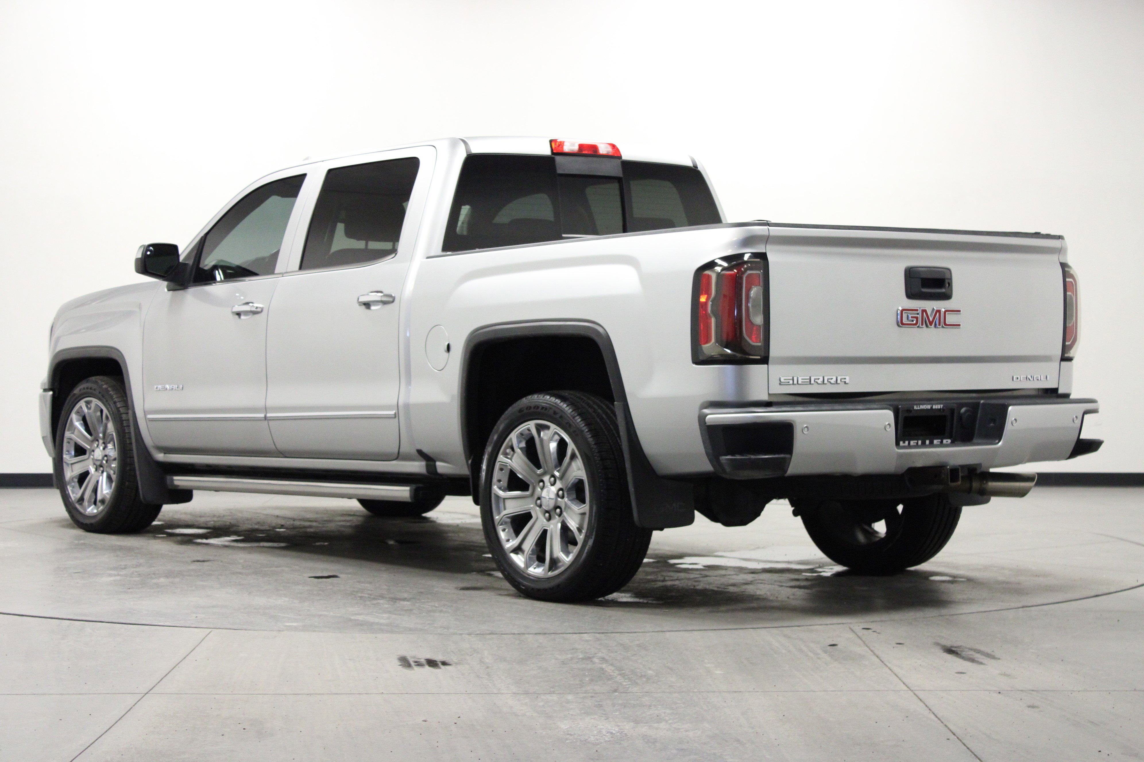 Used 2018 GMC Sierra 1500 Denali w/ Denali Ultimate Package image 6