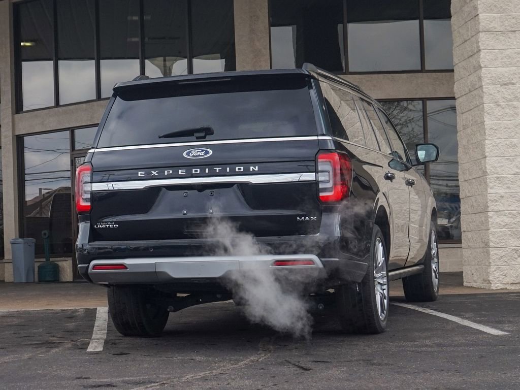 Used 2024 Ford Expedition Max Limited AWD/4WD image 3
