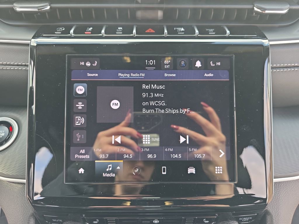 New 2025 Jeep Grand Cherokee Altitude image 22