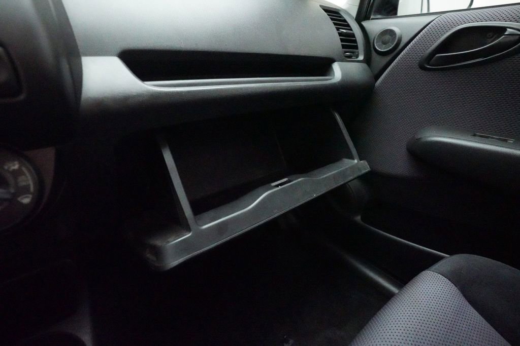Used 2007 Honda Fit Sport image 26