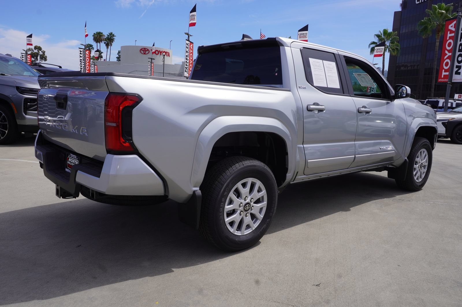 Certified 2026 Toyota Tacoma SR5 AWD/4WD image 6