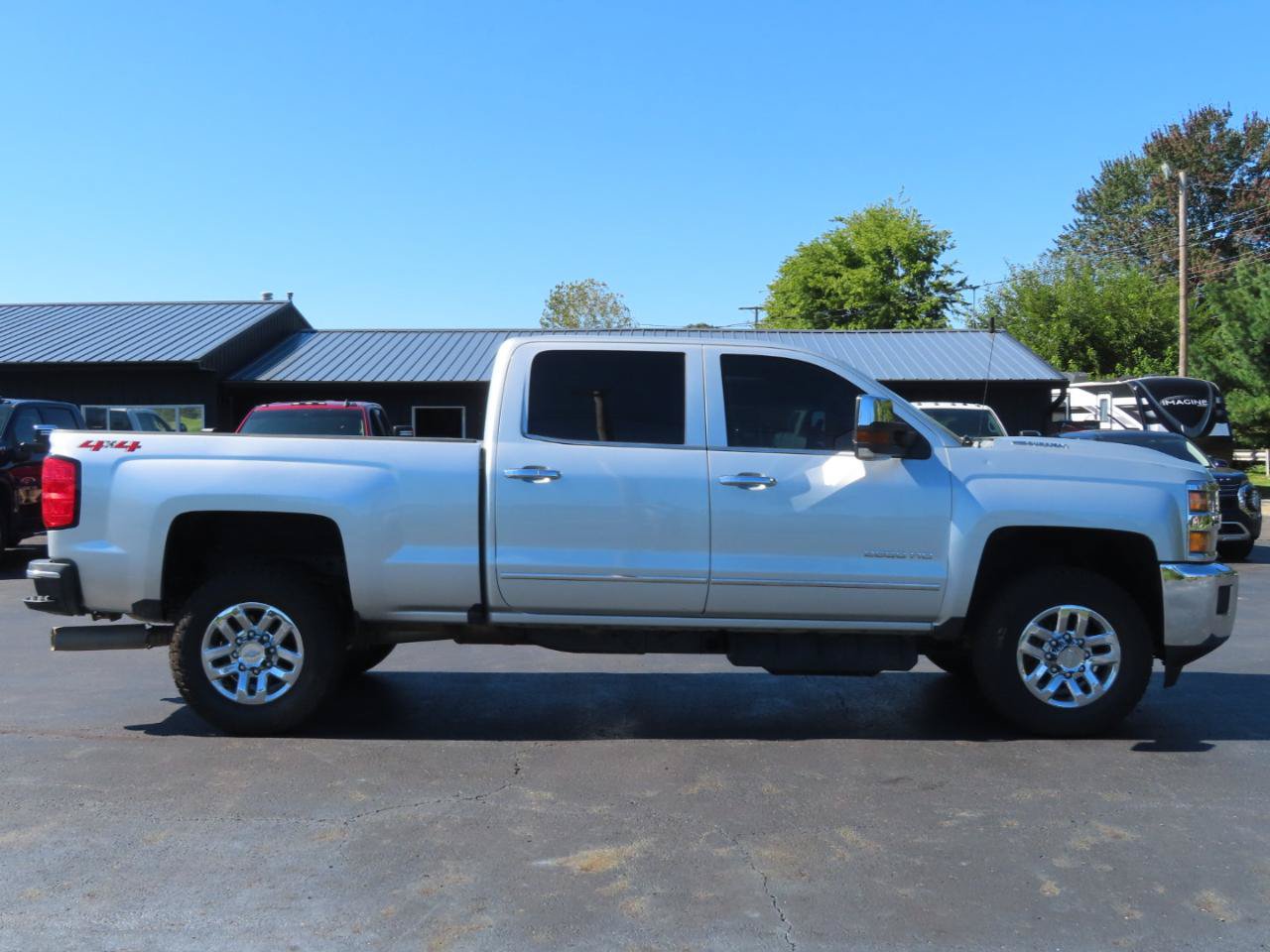 Used 2019 Chevrolet Silverado 2500 LTZ w/ Duramax Plus Package AWD/4WD image 7