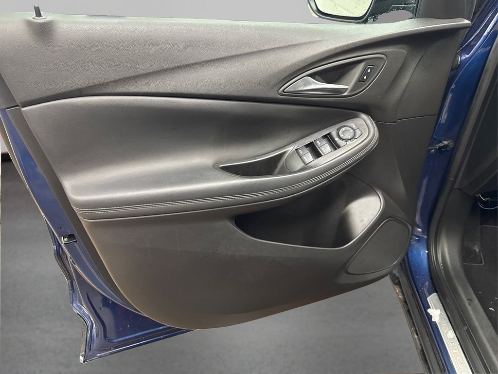 Used 2023 Buick Encore GX Preferred w/ Cold Weather Comfort Package image 21