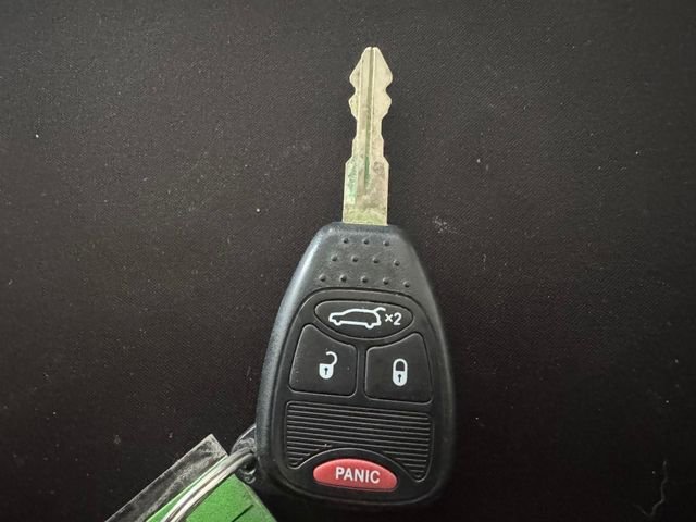 Used 2005 Jeep Liberty Limited image 38