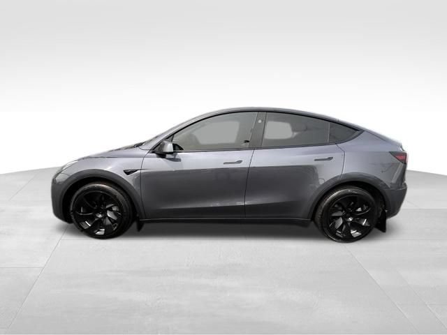 Used 2023 Tesla Model Y Long Range AWD/4WD image 3