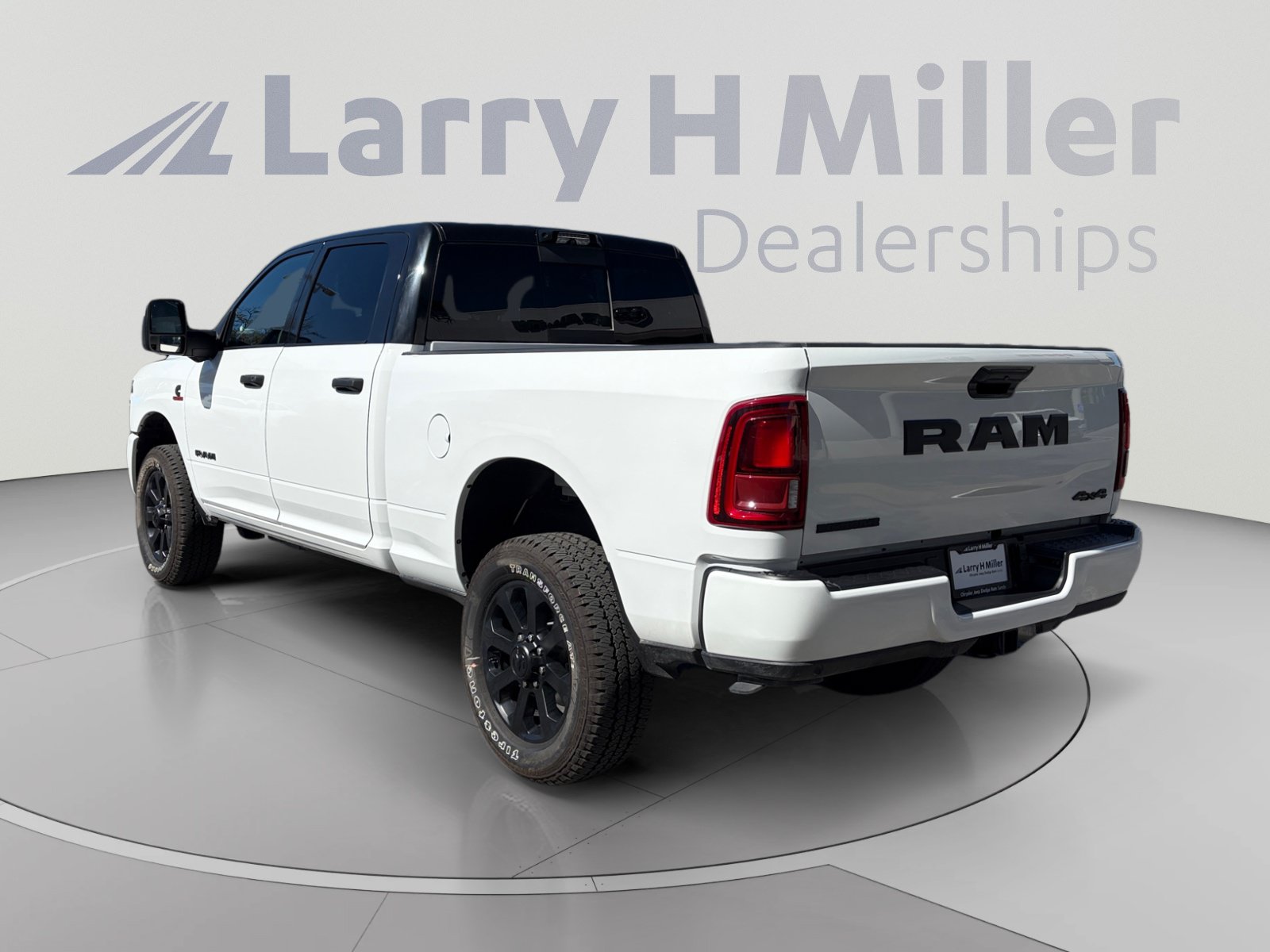 New 2026 RAM 2500 Big Horn AWD/4WD image 3