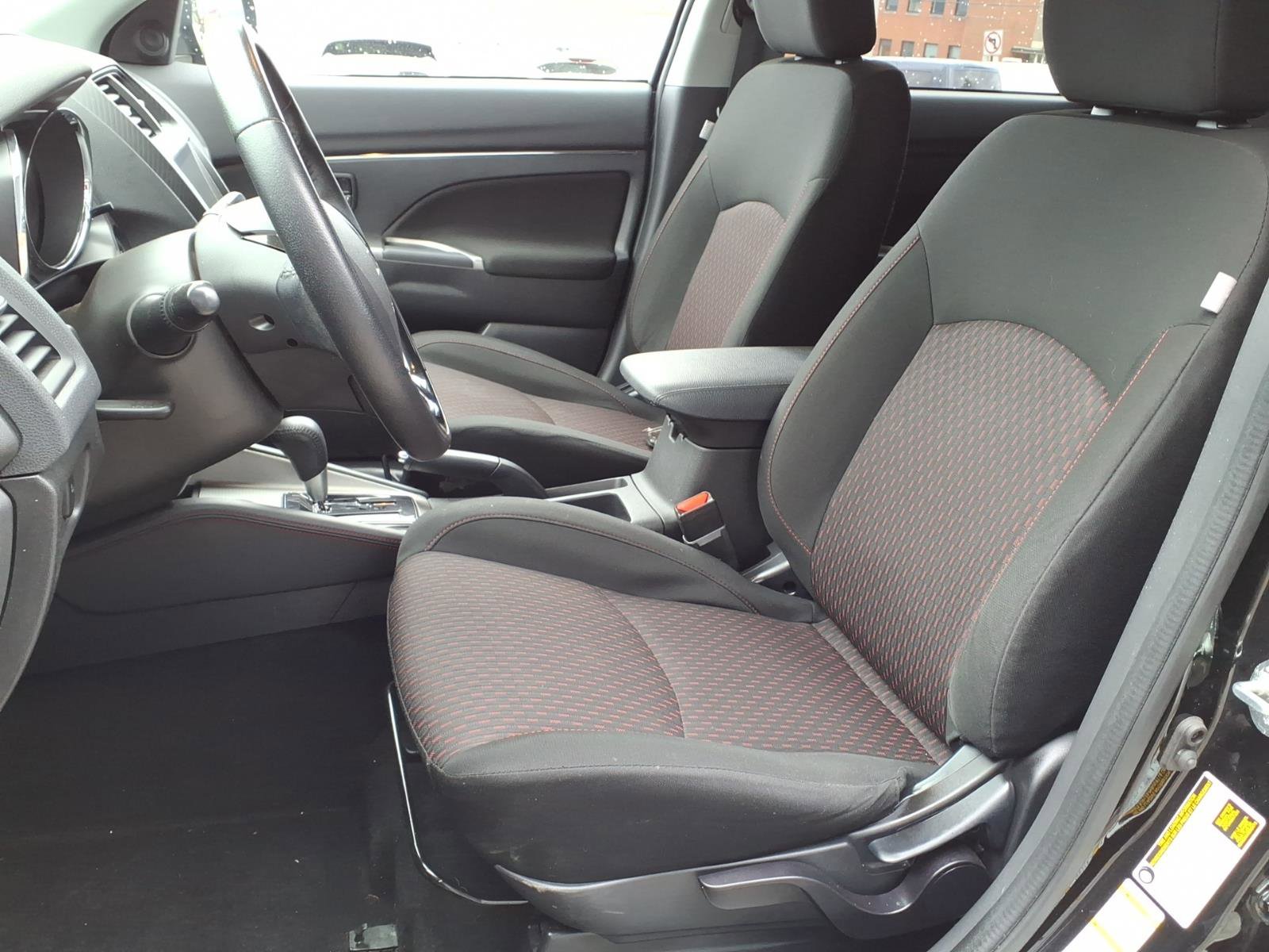 Used 2019 Mitsubishi Outlander Sport SE AWD/4WD image 9